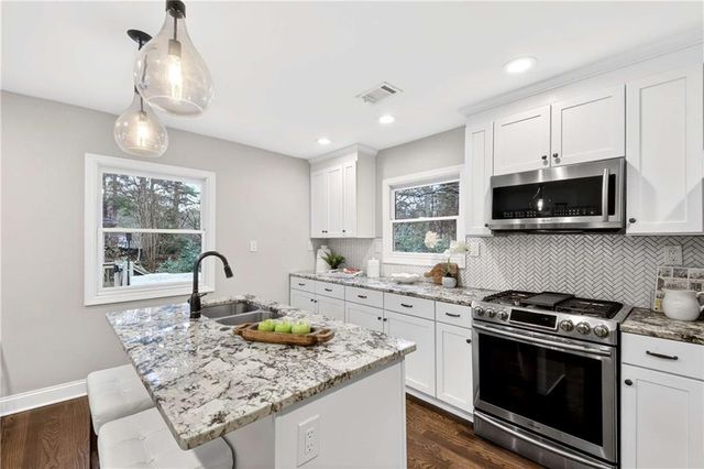 2986 Wilson Circle, Decatur, GA 30033