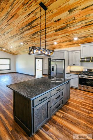 111 S 10th Street, Salmon, ID 83467