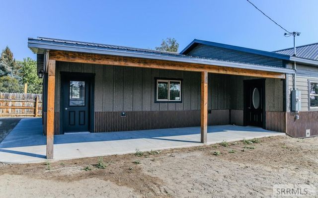 111 S 10th Street, Salmon, ID 83467