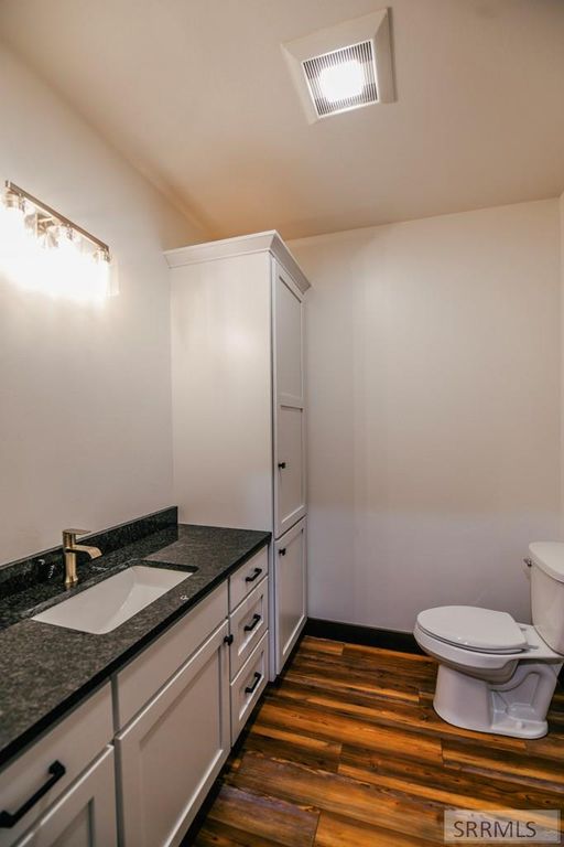 Image 10 of property listing at 111 S 10th Street, Salmon, ID 83467