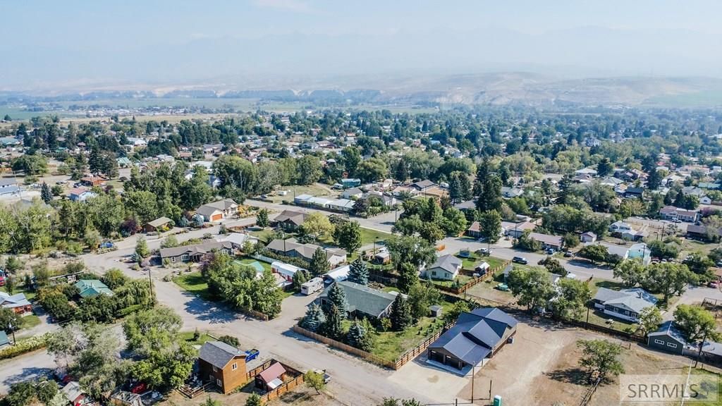 Image 2 of property listing at 111 S 10th Street, Salmon, ID 83467