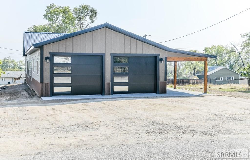 Image 33 of property listing at 111 S 10th Street, Salmon, ID 83467