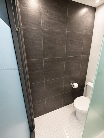 325 NE 126th St 0, North Miami, FL 33161