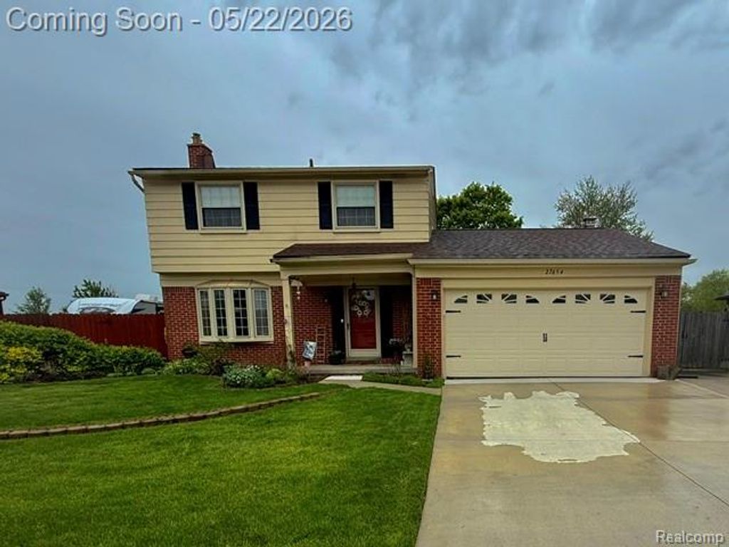 27654 Oakcrest Drive, Brownstown Charter Township, MI 48183