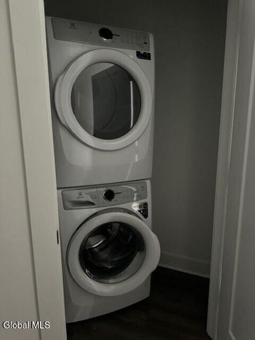 578 Columbia Turnpike 403, East Greenbush, NY 12061