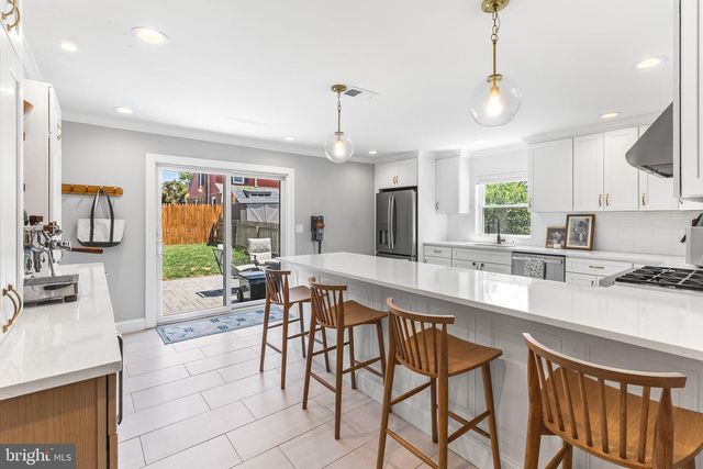 143 TRENT RD, Wynnewood, PA 19096