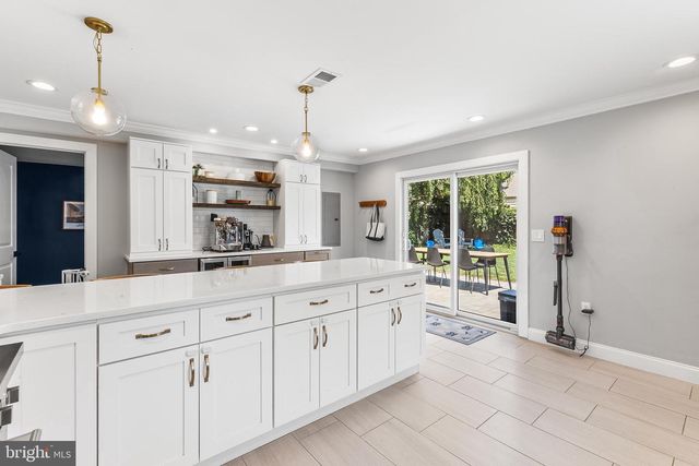 143 TRENT RD, Wynnewood, PA 19096