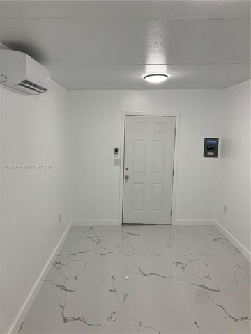 15621 SW 302nd St, Homestead, FL 33033