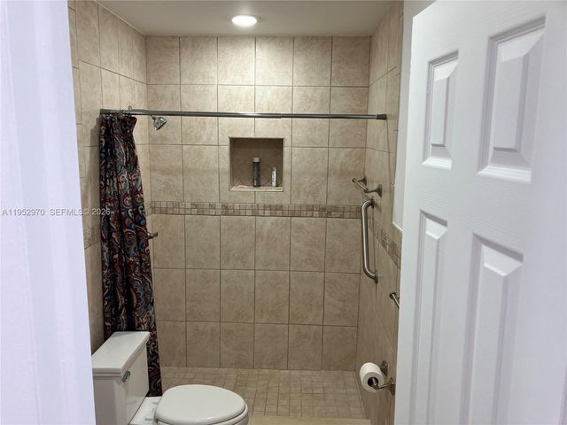 15621 SW 302nd St, Homestead, FL 33033