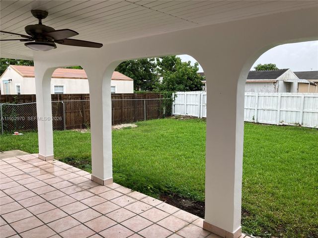 15621 SW 302nd St, Homestead, FL 33033