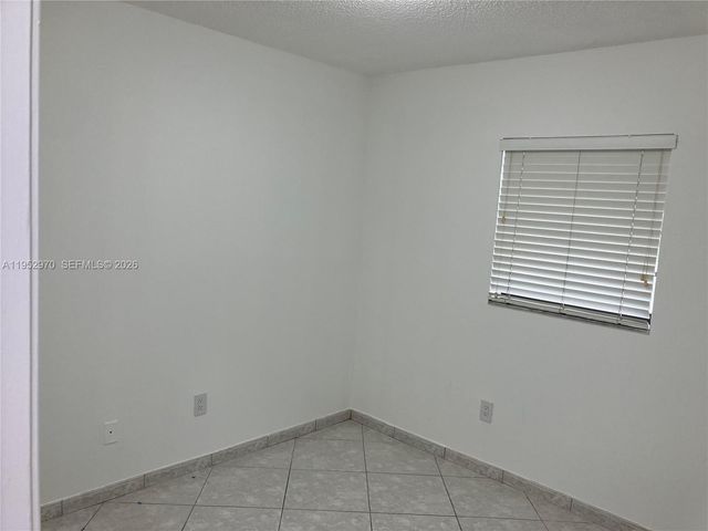 15621 SW 302nd St, Homestead, FL 33033