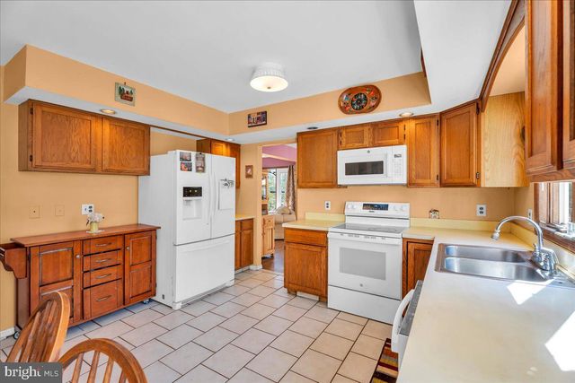 727 7TH ST, Hammonton, NJ 08037