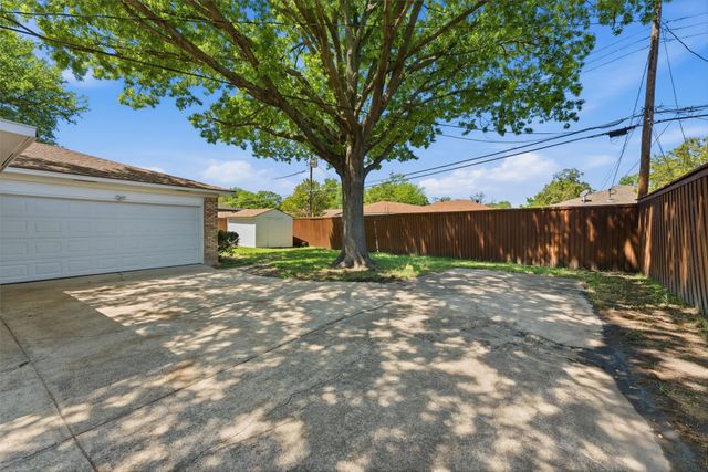 8415 Sweetwater Drive, Dallas, TX 75228