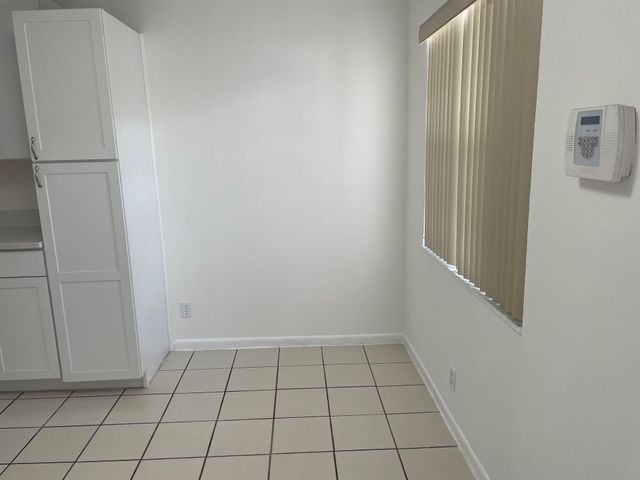 7624 SW 10th Street, North Lauderdale, FL 33068