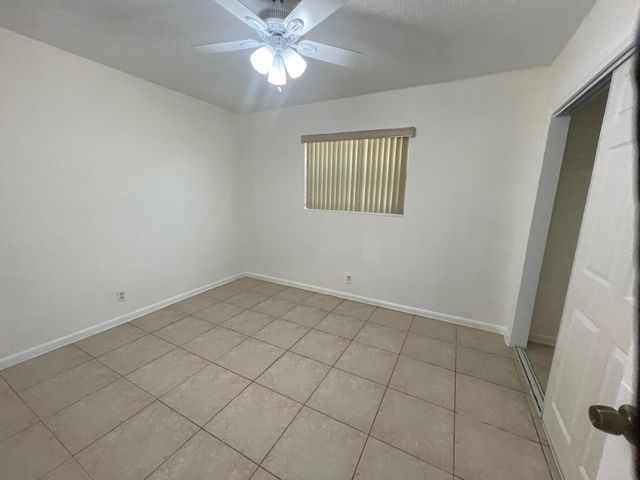 7624 SW 10th Street, North Lauderdale, FL 33068