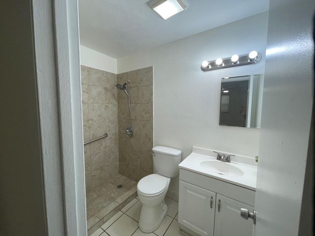 7624 SW 10th Street, North Lauderdale, FL 33068