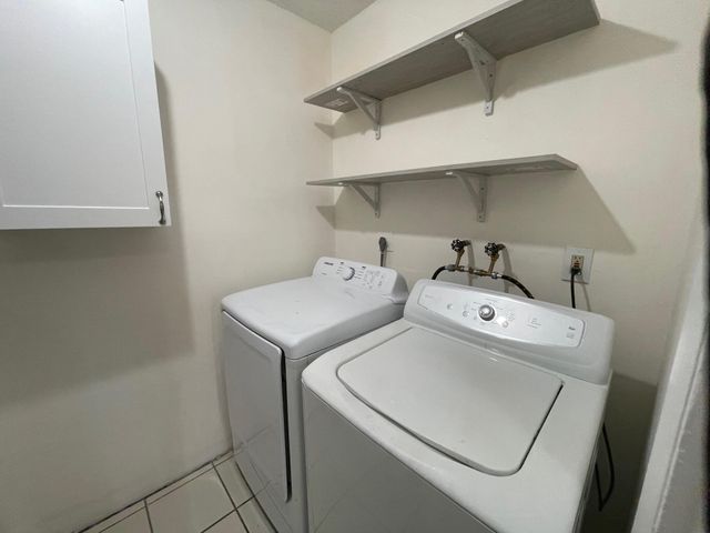 7624 SW 10th Street, North Lauderdale, FL 33068