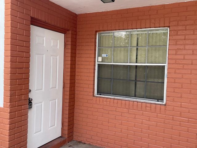 7624 SW 10th Street, North Lauderdale, FL 33068