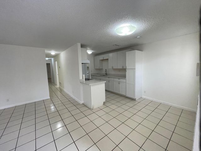 7624 SW 10th Street, North Lauderdale, FL 33068