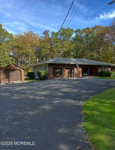 185 Victory Road, Howell, NJ 07731