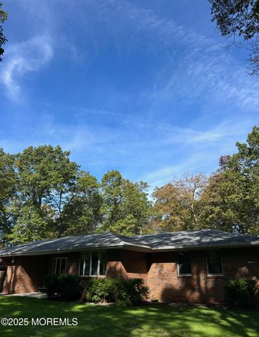 185 Victory Road, Howell, NJ 07731