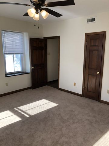 325 Mammoth Rd 2, Lowell, MA 01854