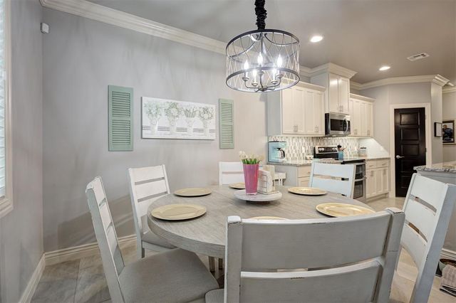 16709 Monroe Drive, Edmond, OK 73012