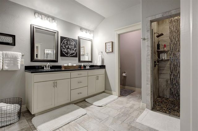 16709 Monroe Drive, Edmond, OK 73012