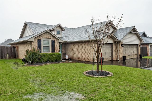 16709 Monroe Drive, Edmond, OK 73012