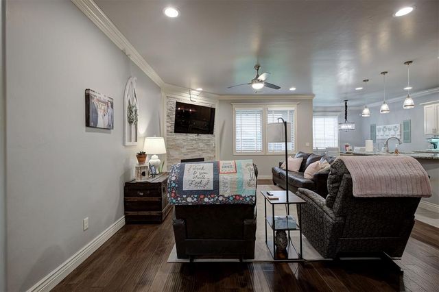 16709 Monroe Drive, Edmond, OK 73012