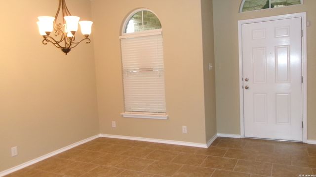8827 Emerald Sky Dr, San Antonio, TX 78254