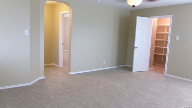 8827 Emerald Sky Dr, San Antonio, TX 78254
