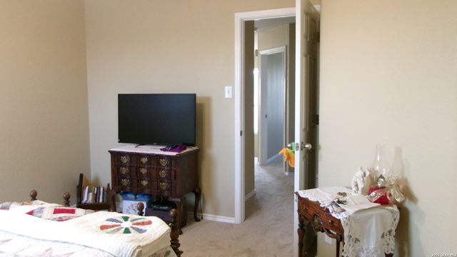 8827 Emerald Sky Dr, San Antonio, TX 78254