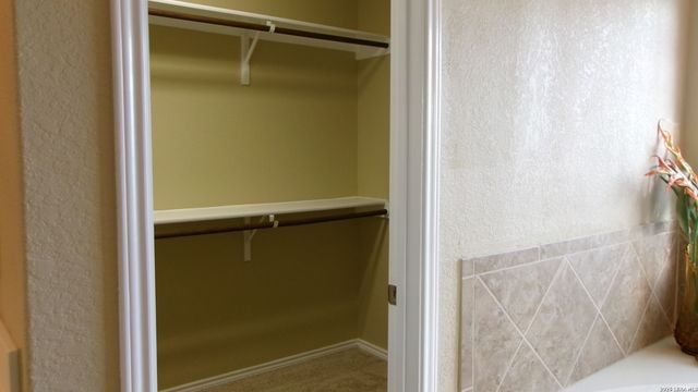 8827 Emerald Sky Dr, San Antonio, TX 78254