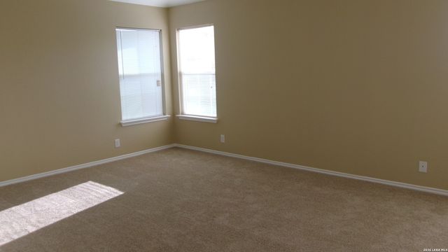 8827 Emerald Sky Dr, San Antonio, TX 78254