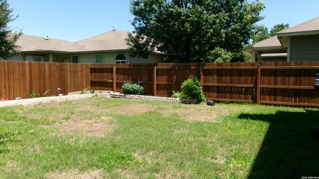 8827 Emerald Sky Dr, San Antonio, TX 78254