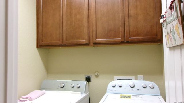 8827 Emerald Sky Dr, San Antonio, TX 78254
