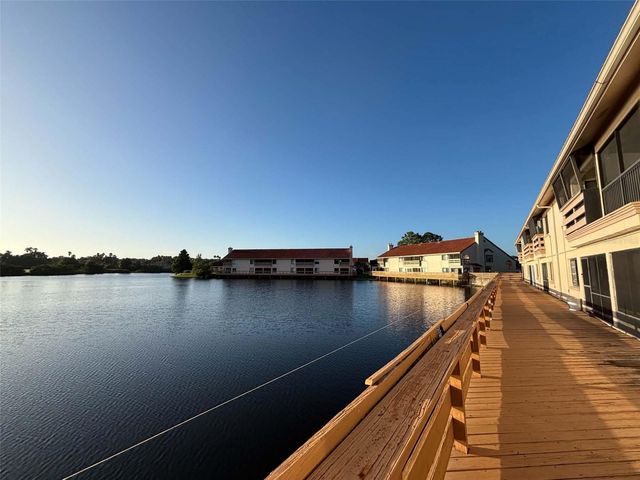 1802 GARDEN LAKE DRIVE 1802, Winter Haven, FL 33884