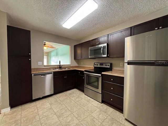 1802 GARDEN LAKE DRIVE 1802, Winter Haven, FL 33884