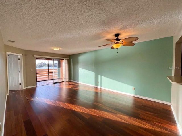 1802 GARDEN LAKE DRIVE 1802, Winter Haven, FL 33884