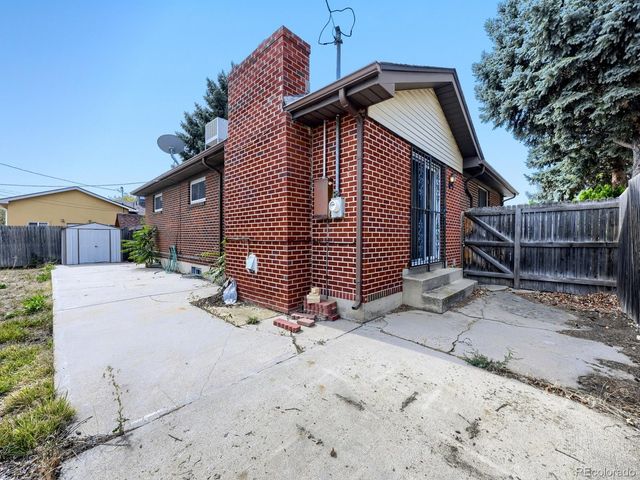 10670 Rosalie Dr, Northglenn, CO 80233