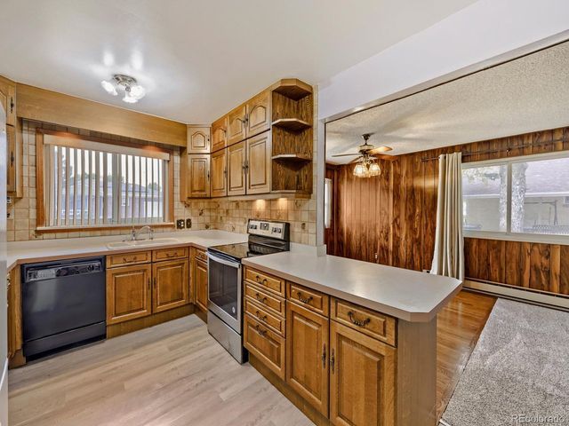 10670 Rosalie Dr, Northglenn, CO 80233