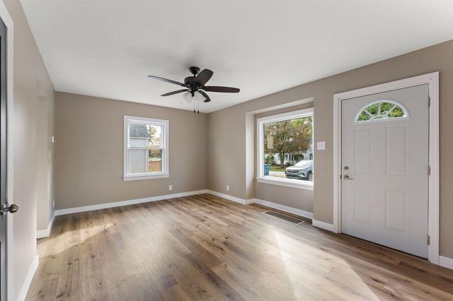 301 W Bates Street, Hebron, IN 46341