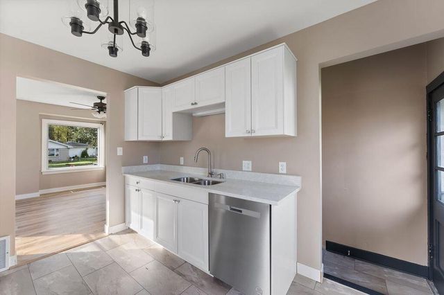 301 W Bates Street, Hebron, IN 46341