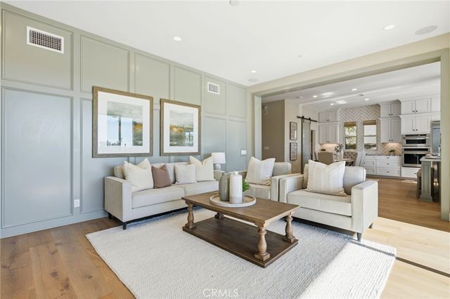 17 Ponte, Lake Forest, CA 92630