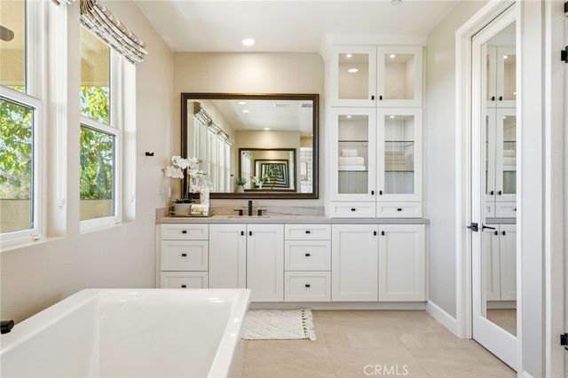 17 Ponte, Lake Forest, CA 92630
