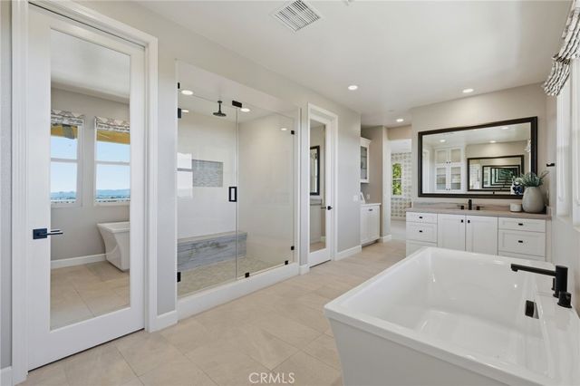 17 Ponte, Lake Forest, CA 92630