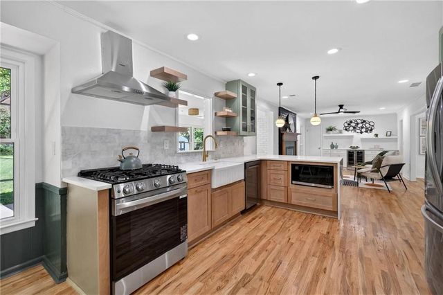 2595 Landeau Circle, Tucker, GA 30084