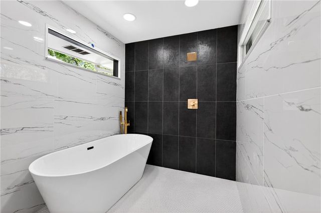 2595 Landeau Circle, Tucker, GA 30084