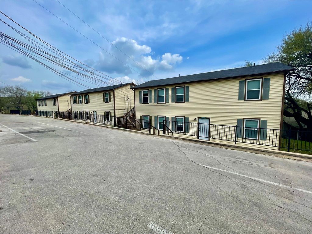 1009-1019 Advance ST, San Marcos, TX 78666